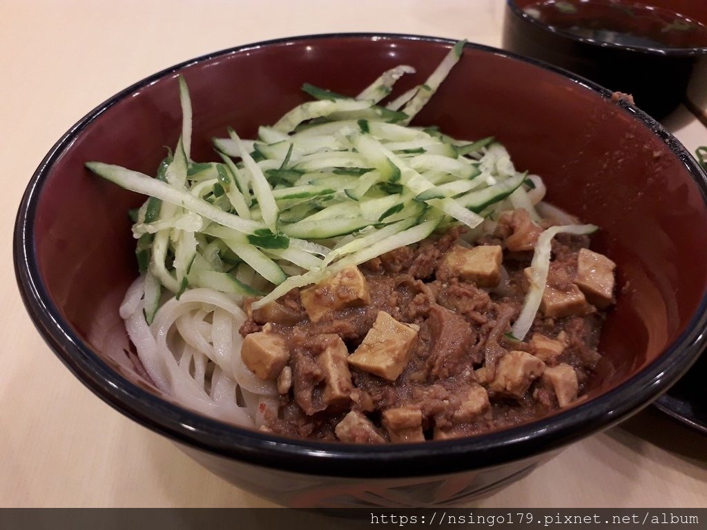 20200407酢醬牛肉乾拌麵.jpg