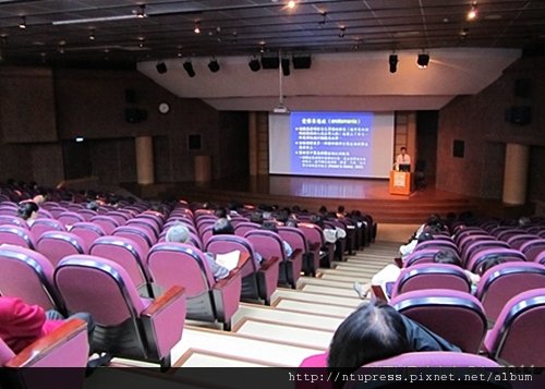 (17)蔡教授演講-4.JPG