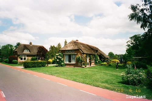 01060029.jpg