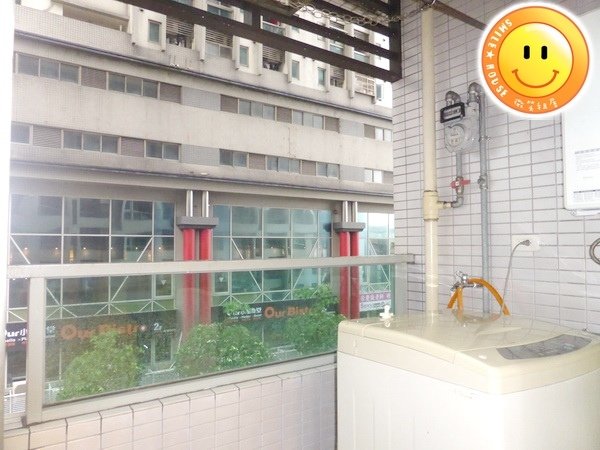 中壢租屋。中壢租房子。海華國際會館。大空間套房。11000
