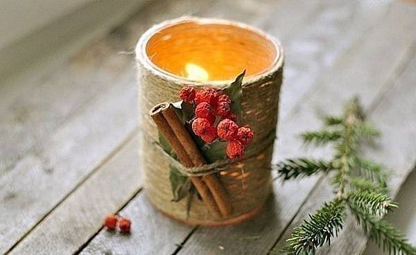 glass-jar-christmas-candle-crafts-cranberries-cinnamon-decoration.jpg