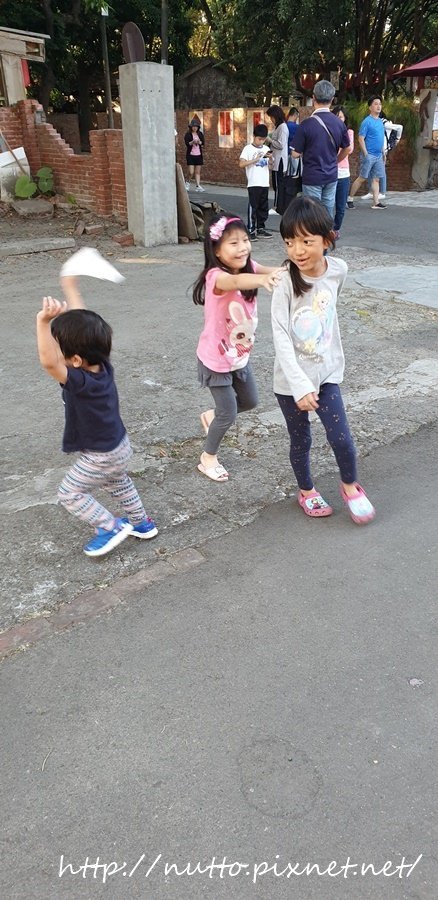 77M_28.jpg