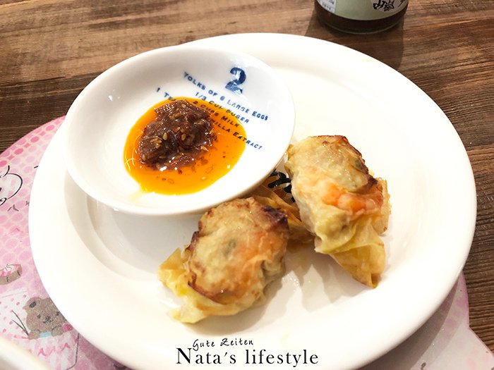 日本蒟蒻飯蒟蒻麵、鮪魚棒、番茄汁、韓國有調味海苔等日韓減醣食
