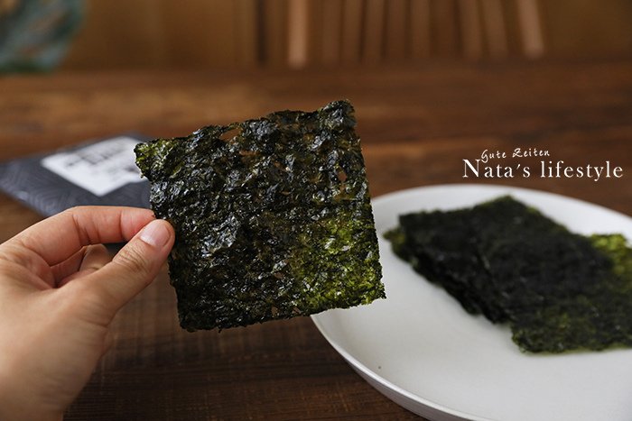 日本蒟蒻飯蒟蒻麵、鮪魚棒、番茄汁、韓國有調味海苔等日韓減醣食
