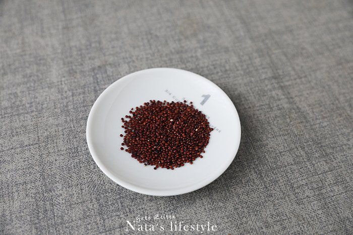 日本蒟蒻飯蒟蒻麵、鮪魚棒、番茄汁、有機紅藜麥、黑芝麻粉等台日