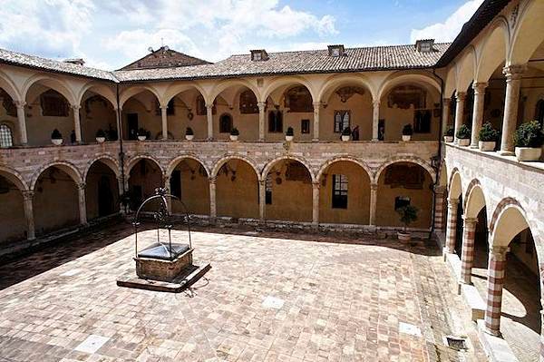 Assisi-阿西西-Basilica of San Francesco d