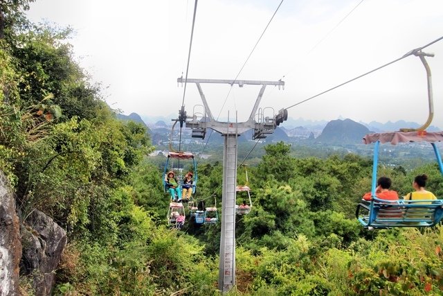 堯山纜車-2.JPG - 桂林山水行-搭纜車堯山行