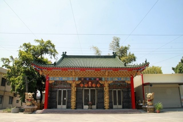 寺廟巡禮-屏東縣東港鎮下廍里超峰寺觀音佛祖