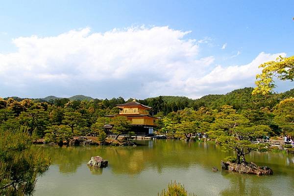 鹿苑金閣寺-16.JPG