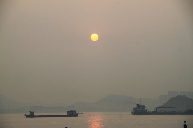 廣州珠江虎門大橋夕照