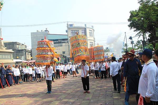 乙未正科東港迎王后塭嘉蓮宮、正德堂遶境鎮海宮參禮