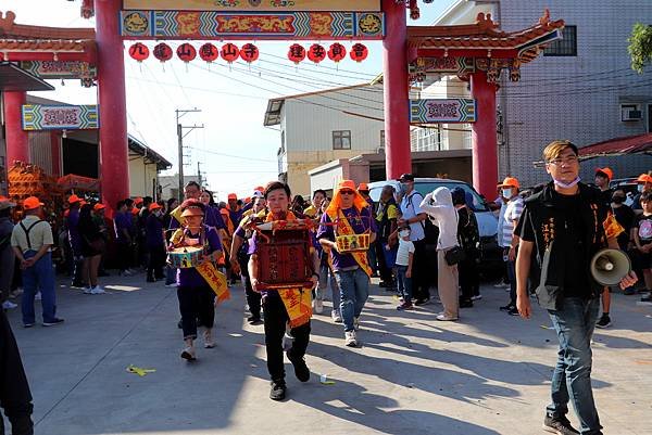 鳳山寺刈火神轎拜廟-9.JPG