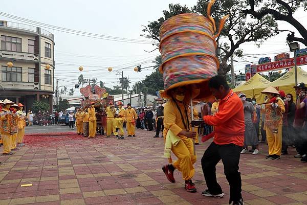 鎮海宮拜廟-22.JPG