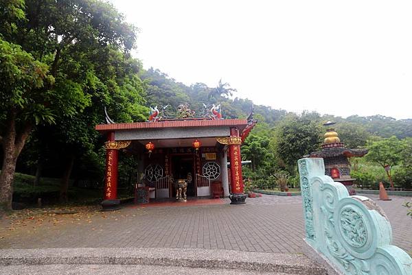 宜蘭縣梅花湖英雄祠-4.JPG