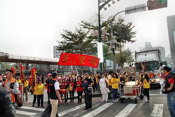 台中萬春宮會香.JPG