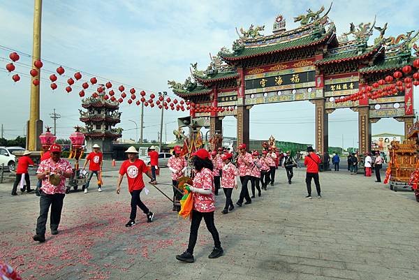 彰化伸港聖母會福海宮參香-2.JPG