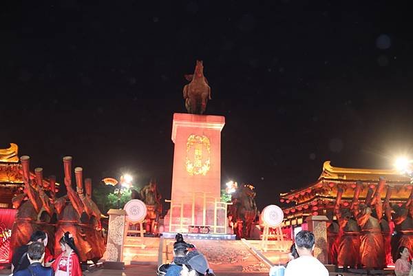 西安大唐不夜城-44.JPG