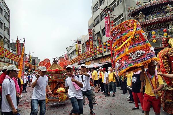 彰化溪洲震威宮新港奉天宮參香-4.JPG