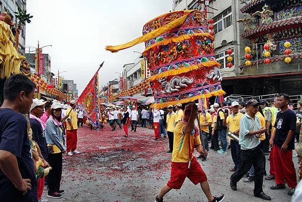 彰化溪洲震威宮新港奉天宮參香.JPG