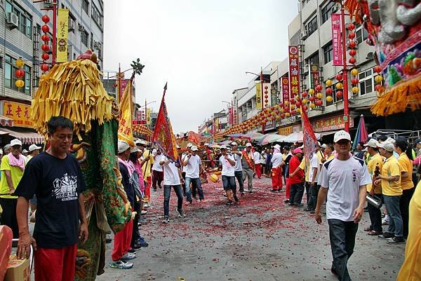 彰化溪洲震威宮新港奉天宮參香-2.JPG