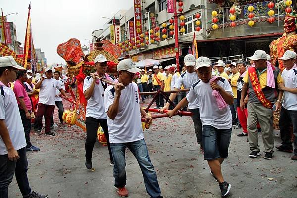 彰化溪洲震威宮新港奉天宮參香-6.JPG