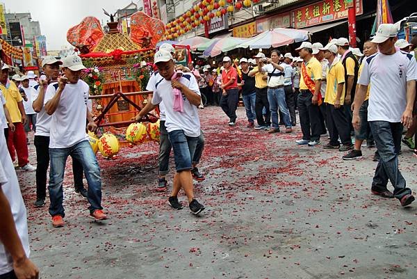 彰化溪洲震威宮新港奉天宮參香-7.JPG