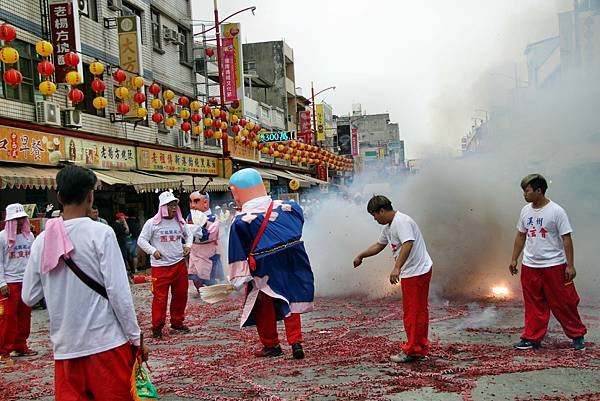 彰化溪洲震威宮新港奉天宮參香-13.JPG