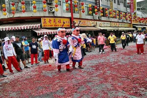 彰化溪洲震威宮新港奉天宮參香-17.JPG