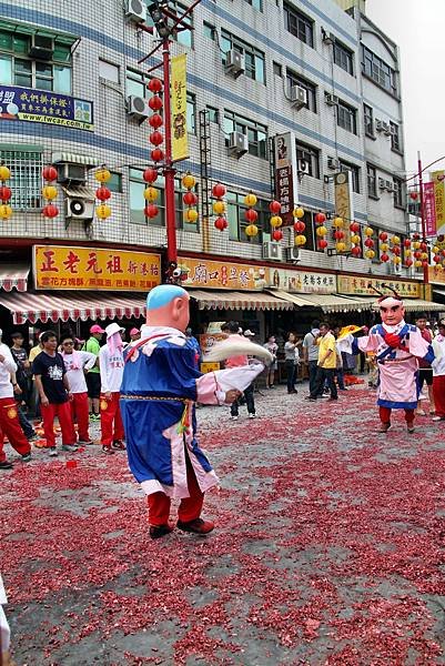 彰化溪洲震威宮新港奉天宮參香-14.JPG