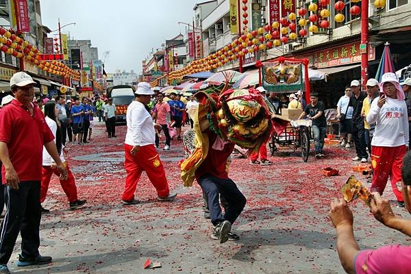 彰化溪洲震威宮新港奉天宮參香-20.JPG