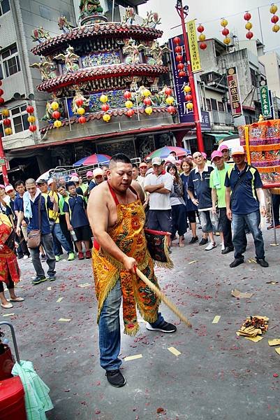 線西護安宮新港奉天宮參香-28.JPG