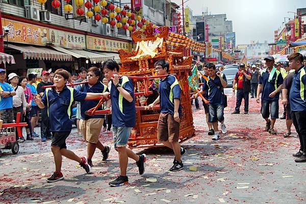 線西護安宮新港奉天宮參香-38.JPG