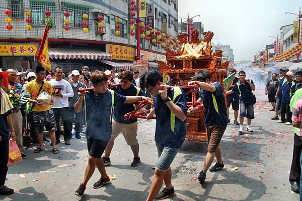 線西護安宮新港奉天宮參香-40.JPG