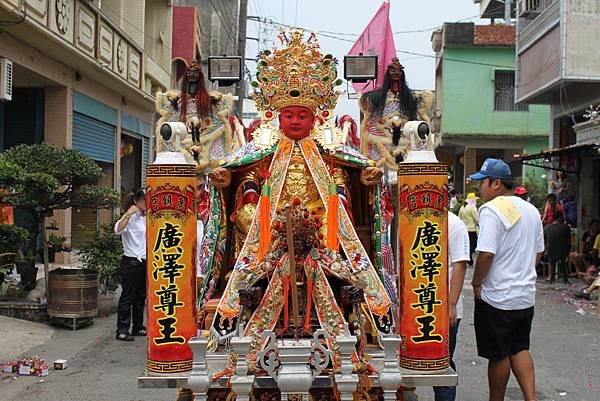 己丑正科東港迎王神轎入廟參禮