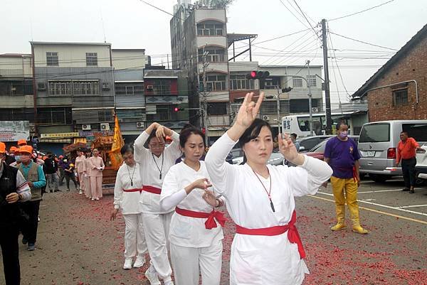 靈修班花絮-13.JPG