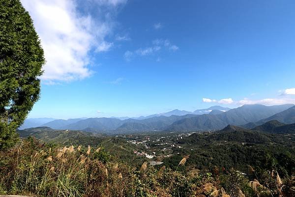 南投金龍山觀賞日出台-8.JPG