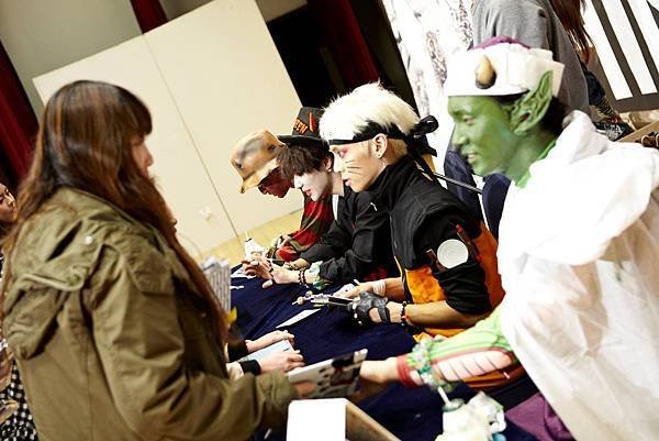 【NAVER】131031 Halloween with fans!! Fan Event2