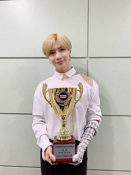 190220 SHOWCHAMPION官方推特更新 #泰民 一位認證照.jpg