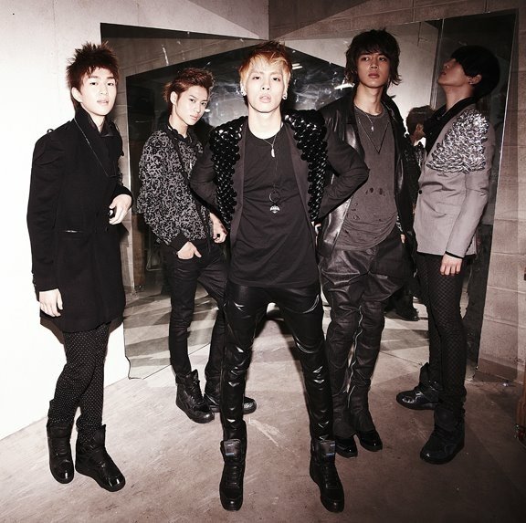 The 3rd Mini Album 《2009, Year Of Us》28.jpg