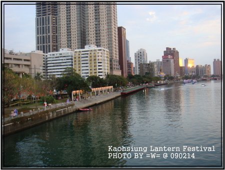 KAOHSIUNG Lantern Festival 09.jpg