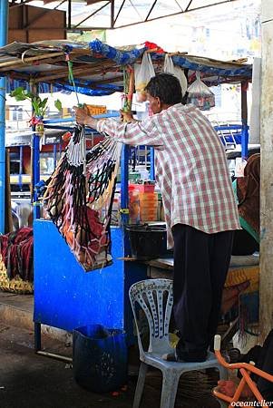 Mae Sot 32-逛傳統市場22.jpg