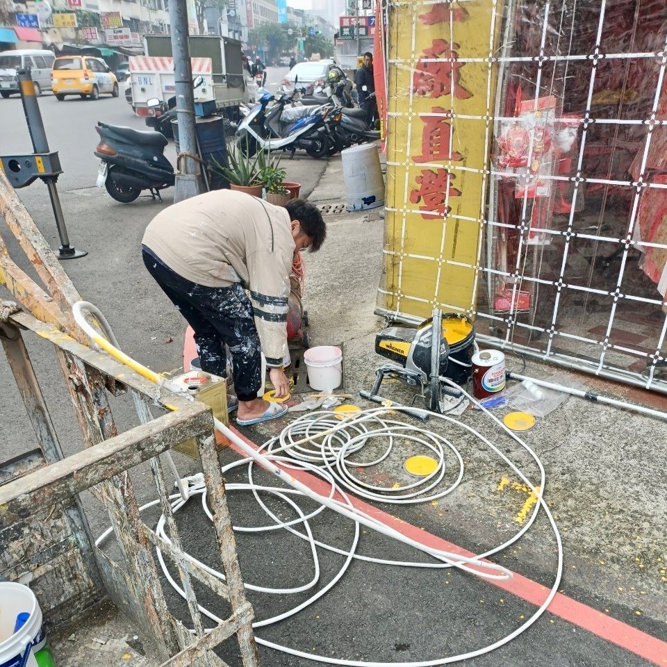台南油漆推薦｜招牌翻新找振宏油漆工程行，外牆噴漆施工一氣呵成
