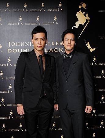 時尚型男姚元浩與戲劇新秀大慶出席醇黑‧幻影JOHNNIE WALKER DOUBLE BLACK 限量上市派對.JPG