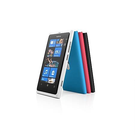 Nokia Lumia 800 四款奪目色彩，一次滿足您的視覺饗宴