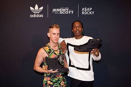 A$AP Rocky x adidas Originals by Jeremy Scott JS WINGS 2.0 BLACK FLAG 聯名鞋款。