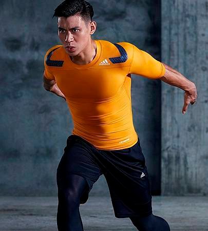 1. adidas推出全新2016春夏男性techfit®機能緊身衣系列，並邀請NBA巨星黃蜂隊後衛林書豪為系列款代言.jpg