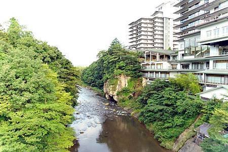 圖8： 秋保温泉位於名取川上遊處的溫泉地，吸引多數遊客的到來.jpg