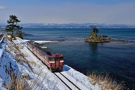 圖8：列車上遠遠就可以看到壯麗的立山連峰，壯觀景色不容錯過.jpg