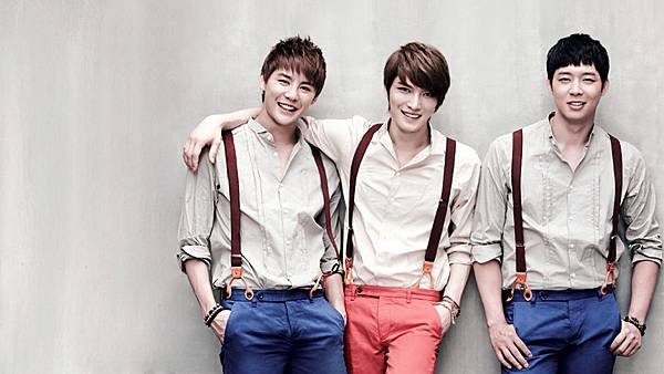 130705-THE-JYJ-Magazine-No.2-1-p_ntu