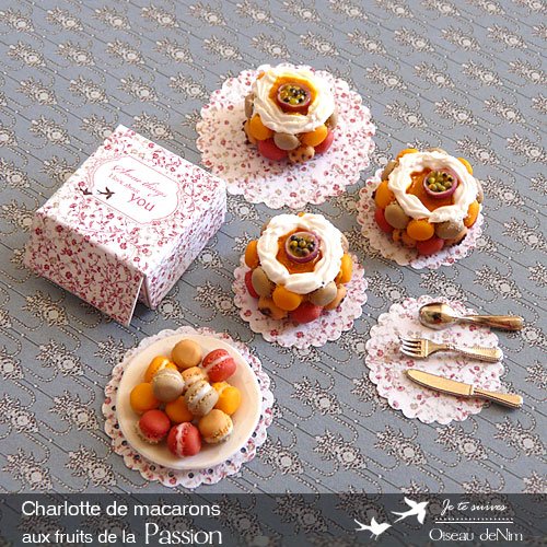 Charlotte-de-macarons-aux-fruit-de-la-Passion-3.jpg